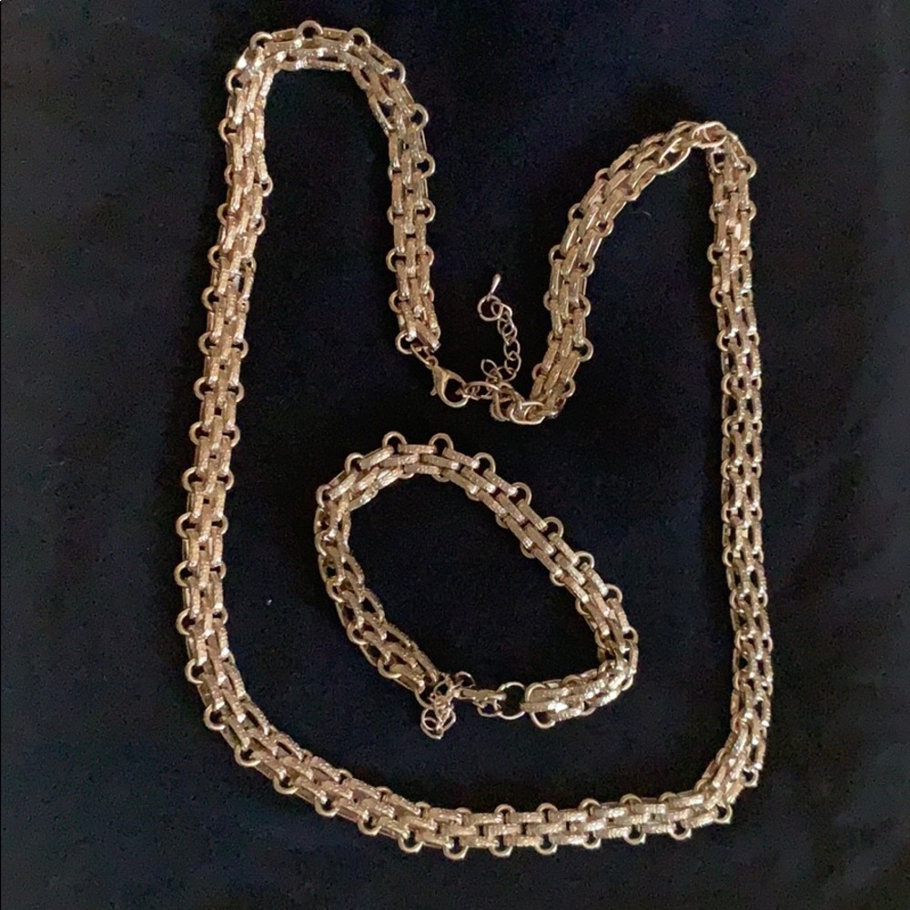 ❗️SOLD ❗️ Gold necklace and bracelet jewelry